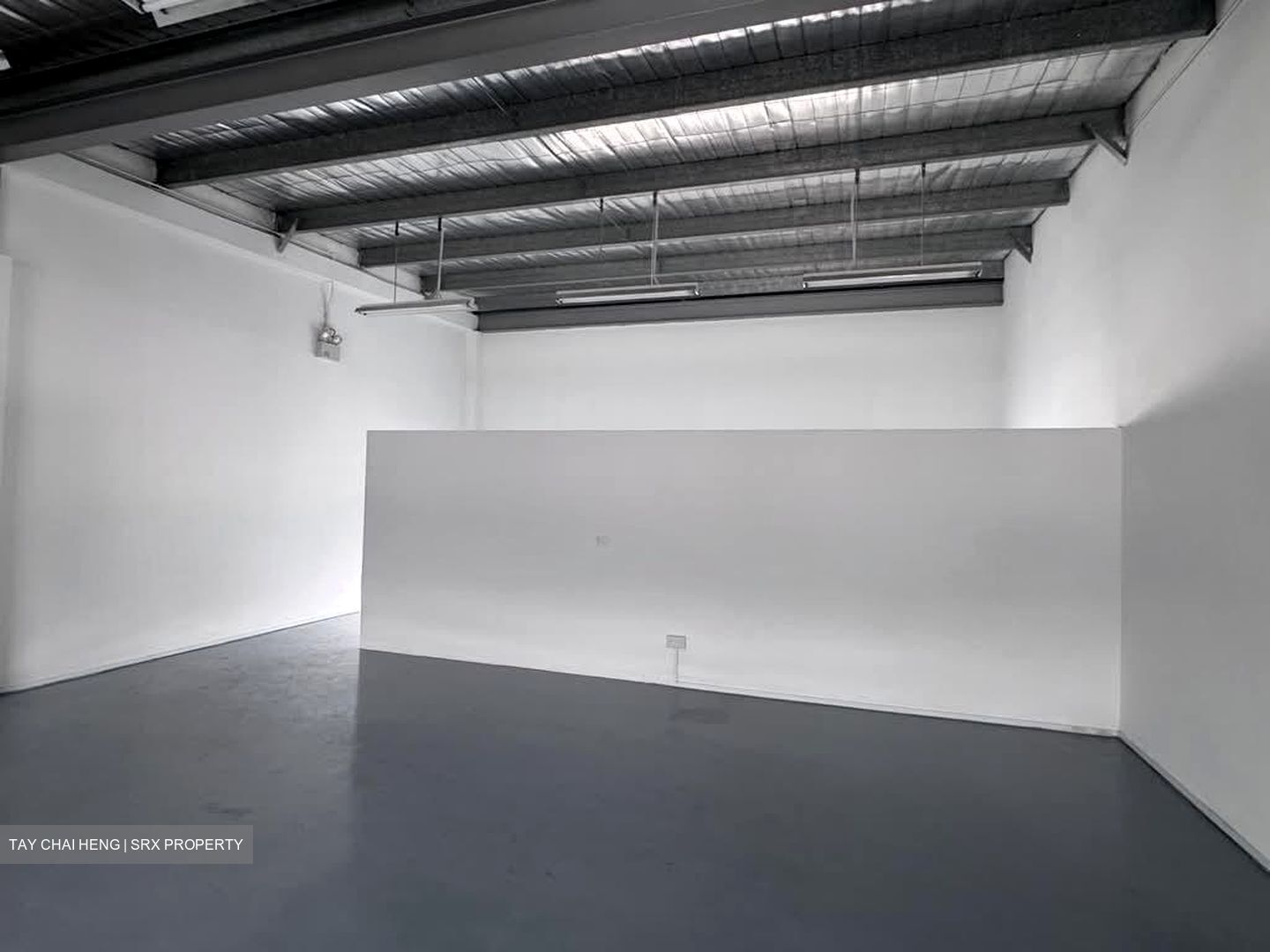 West Spring (D22), Factory #576559061
